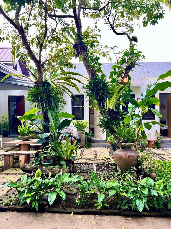 Auntie Gigi'S Place Tagaytay City ภายนอก รูปภาพ
