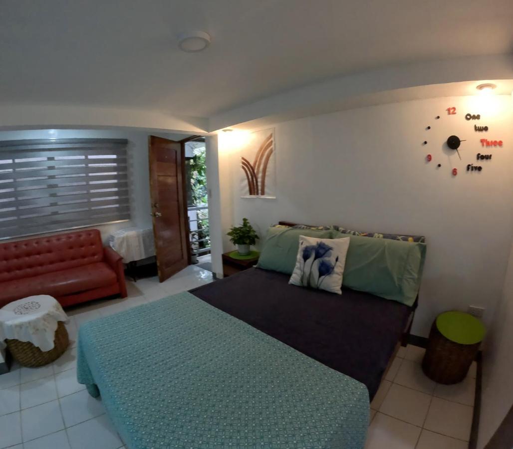 Auntie Gigi'S Place Tagaytay City ภายนอก รูปภาพ