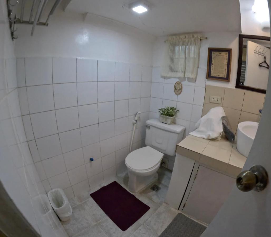Auntie Gigi'S Place Tagaytay City ภายนอก รูปภาพ